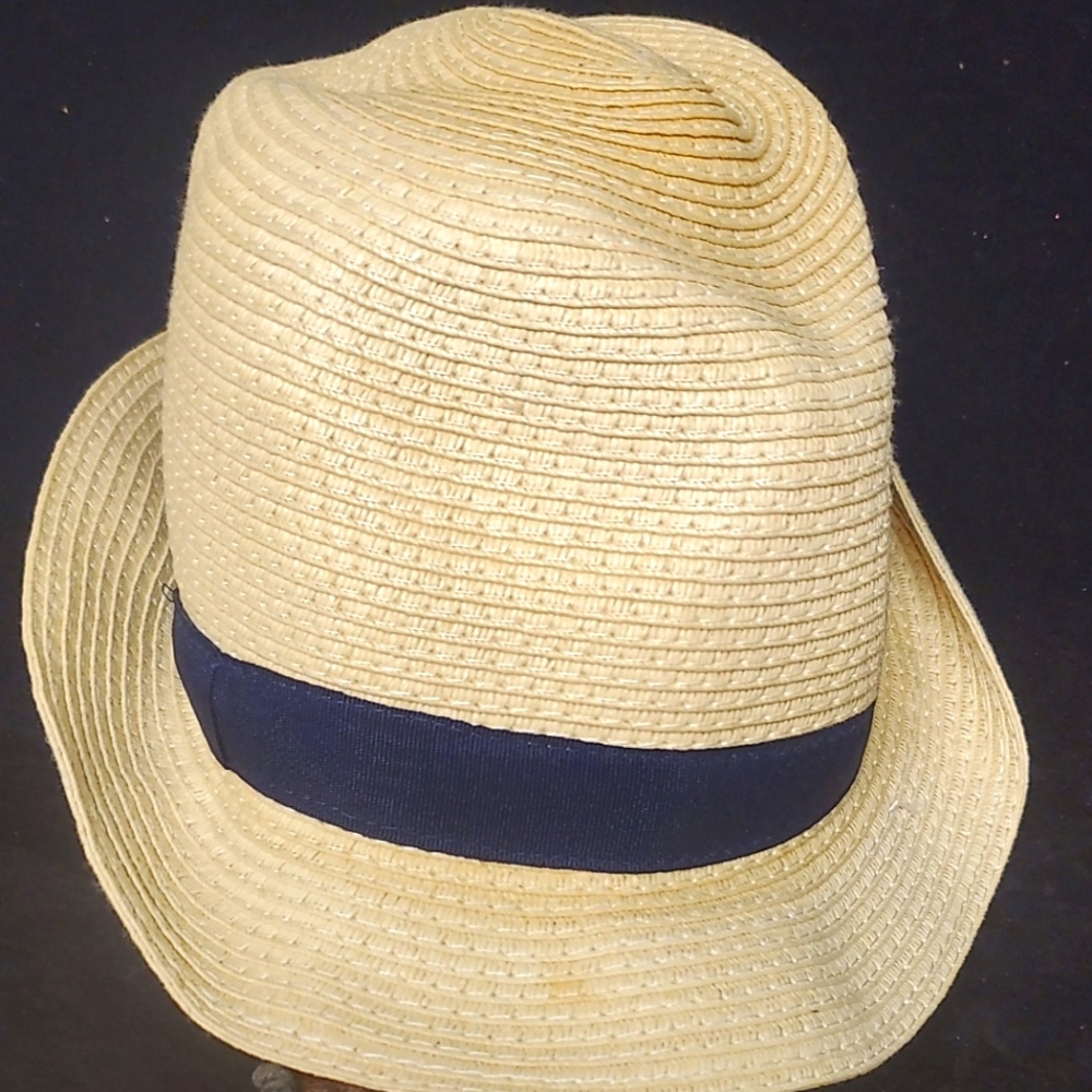 Kids baby gap hat size small